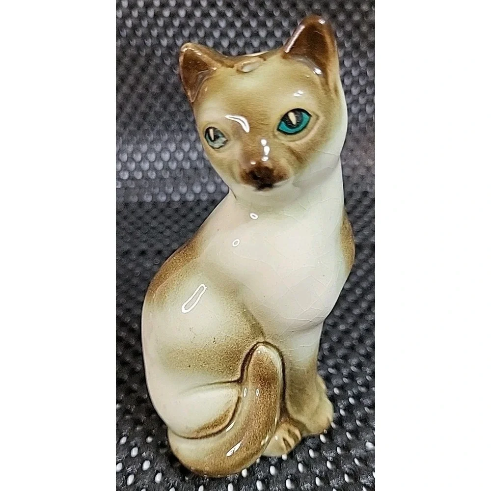 Vtg MCM Ceramic Siamese Cats Salt Pepper Figurines Turquoise Color Eyes Japan